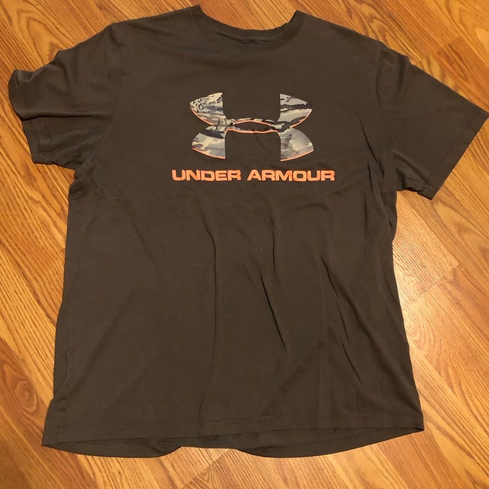 Men’s Under Armour T-shirt